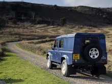 Land Rover Defender 110 Utility Wagon - UK Version 2009 04